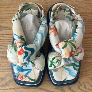 BRAND NEW - Farm Rio Copacabana Scarf Platform Sandal - SIZE 10